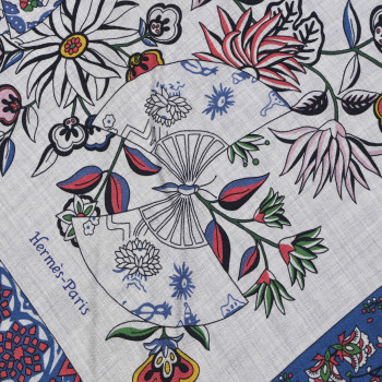 HERMES Cashmere Silk Fleurs et Papillons De Tissus Giant Triangle Scarf