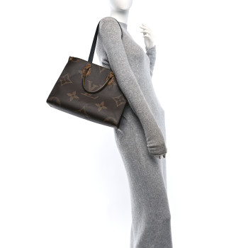 LOUIS VUITTON Reverse Monogram Giant Onthego MM