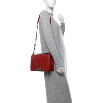 CHANEL Caviar Quilted New Medium Boy Flap Red