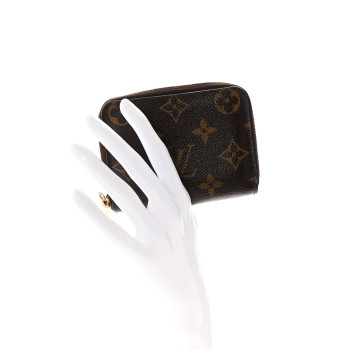 LOUIS VUITTON Monogram Zippy Coin Purse