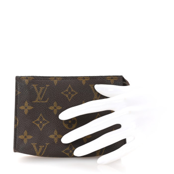 LOUIS VUITTON Monogram Toiletry Pouch 15