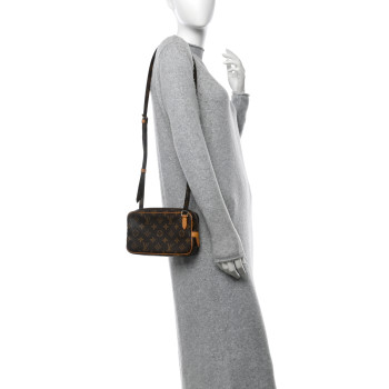 LOUIS VUITTON Monogram Pochette Marly Bandouliere LOUIS VUITTON Monogram Pochette Marly Bandouliere