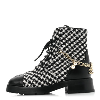 CHANEL Wool Tweed Calfskin Chain Lace Up Combat Boots 38 Black White