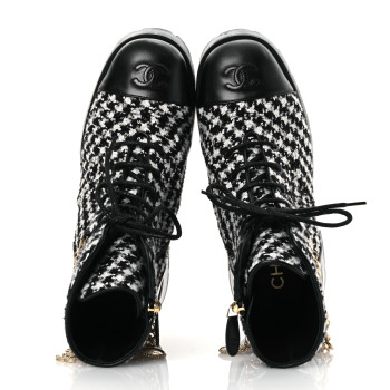 CHANEL Wool Tweed Calfskin Chain Lace Up Combat Boots 38 Black White