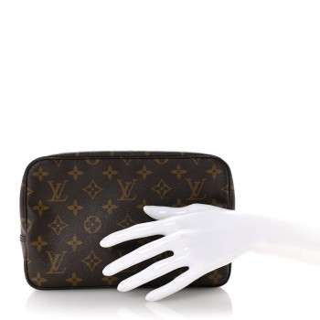 LOUIS VUITTON Monogram Trousse Toilette 23