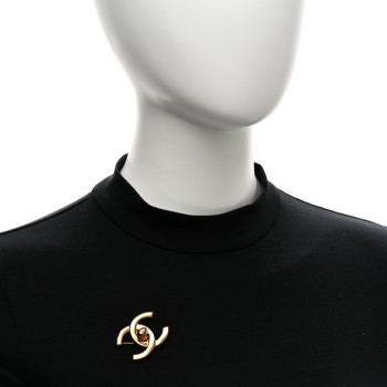 CHANEL Metal CC Turn Lock Brooch Gold