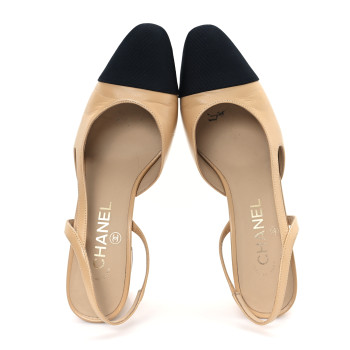 CHANEL Goatskin Grosgrain Cap Toe CC Slingback Pumps 38 Beige Black