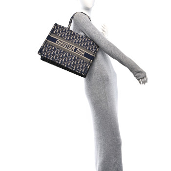 CHRISTIAN DIOR Oblique Medium Book Tote Blue Multicolor