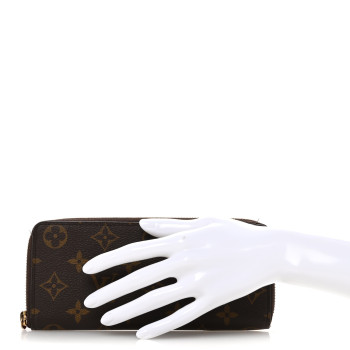 LOUIS VUITTON Monogram Clemence Wallet Fuchsia