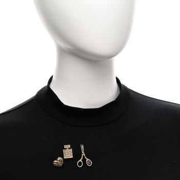 CHANEL Metal Strass Crystal Quilted CC Heart Scissors Perfume Brooch Set Gold