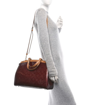 LOUIS VUITTON Vernis Brea GM Rouge Fauviste
