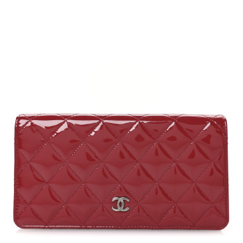 CHANEL Patent Calfskin Quilted Yen Wallet Red