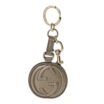 GUCCI Metallic Pebbled Calfskin GG Key Charm Golden Beige