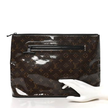LOUIS VUITTON Monogram Glaze Cosmos Pochette