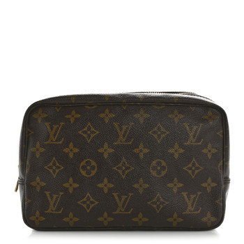 LOUIS VUITTON Monogram Trousse Toilette 23