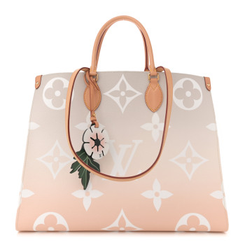 LOUIS VUITTON Monogram Giant By The Pool Onthego GM Brume