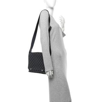 LOUIS VUITTON Damier Graphite District PM