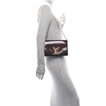 LOUIS VUITTON Patent Chain Louise GM Amarante