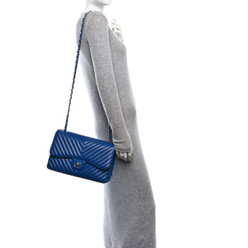 CHANEL Caviar Chevron Quilted Jumbo Double Flap Blue