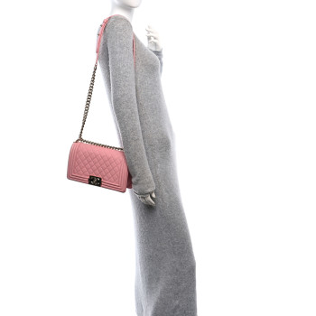 CHANEL Iridescent Caviar Quilted Medium Boy Flap Light Pink