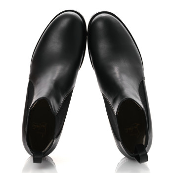 CHRISTIAN LOUBOUTIN Calfskin Marchacroche Flat Chelsea Boots 39 Black