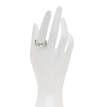 CHANEL 18K White Gold Small Coco Crush Ring 62 10