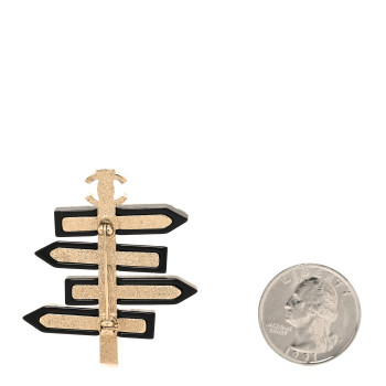 CHANEL Resin Chanel By The Sea Sign Brooch Multicolor