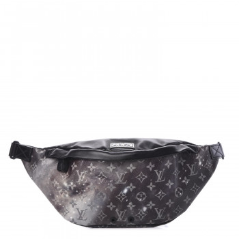 LOUIS VUITTON Monogram Galaxy Discovery Bumbag