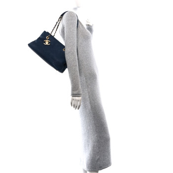 CHANEL Wrinkled Lambskin Chevron Quilted Surpique Tote Navy Blue
