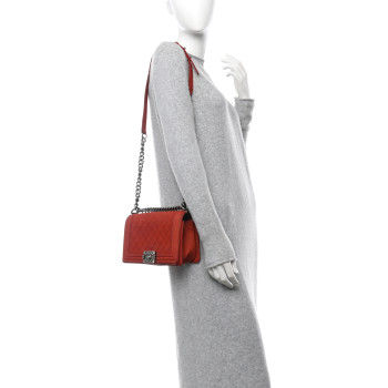CHANEL Iridescent Caviar Quilted Medium Boy Flap Red