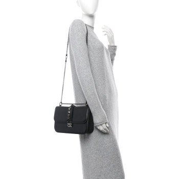 VALENTINO GARAVANI Vitello Medium Glam Lock Rockstud Flap Black