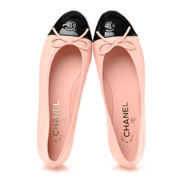 CHANEL Shiny Crumpled Calfskin Patent CC Cap Toe Ballerina Flats  38 Light Pink Black