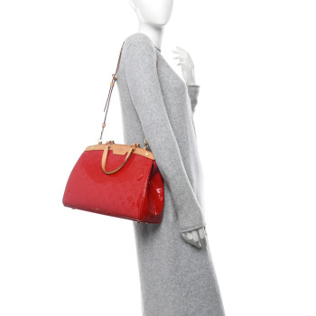 LOUIS VUITTON Vernis Brea MM Cerise