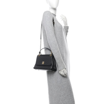 CHANEL Grained Calfskin Small Chevron Chic Top Handle Flap Black