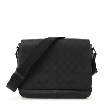 LOUIS VUITTON Damier Infini District PM Onyx