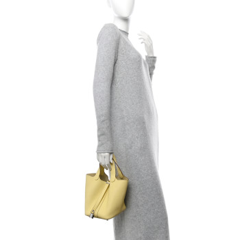 HERMES Taurillon Clemence Picotin Lock 18 PM Jaune Milton