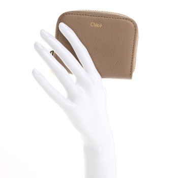 CHLOE Shiny Grained Calfskin Banana Zipped Coin Purse Boyish Brown