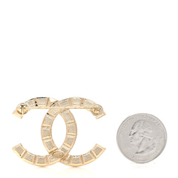 CHANEL Studded CC Pin Brooch Gold