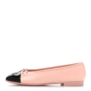 CHANEL Shiny Crumpled Calfskin Patent CC Cap Toe Ballerina Flats  38 Light Pink Black