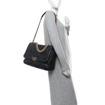 CHANEL Lambskin Quilted Maxi Chanel 19 Flap Black