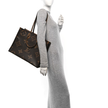 LOUIS VUITTON Reverse Monogram Giant Onthego GM