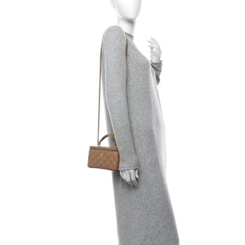 CHANEL Lambskin Quilted Metal Small Top Handle Vanity Case With Chain Beige CHANEL Lambskin Quilted Metal Small Top Handle Vanity Case With Chain Beige