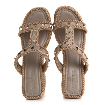 VALENTINO GARAVANI Calfskin Rockstud Ankle Strap Torchon Espadrille Caged 25/95mm Wedge Sandals 39 Poudre