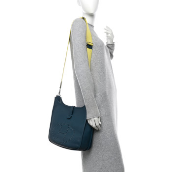 HERMES Taurillon Clemence Amazone Evelyne III GM Colvert Lime