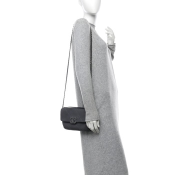 CHANEL Washed Calfskin Diamond Stitch Hamptons Clutch With Chain Blue