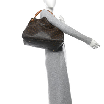 LOUIS VUITTON Monogram Artsy MM