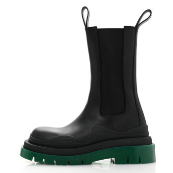 BOTTEGA VENETA Calfskin The Tire Chelsea Boots 35 Black Green