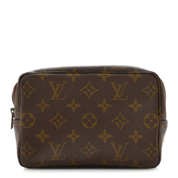 LOUIS VUITTON Monogram Trousse Toilette 19