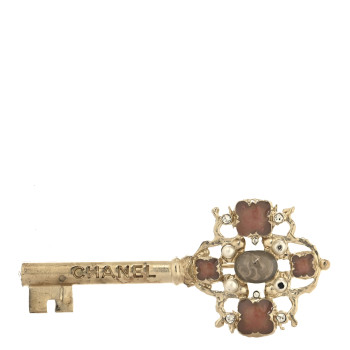CHANEL Gripoix Poured Glass Pearl Key Brooch Gold Pink