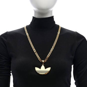 GUCCI X ADIDAS Gourmette Trefoil Pendant Necklace Gold